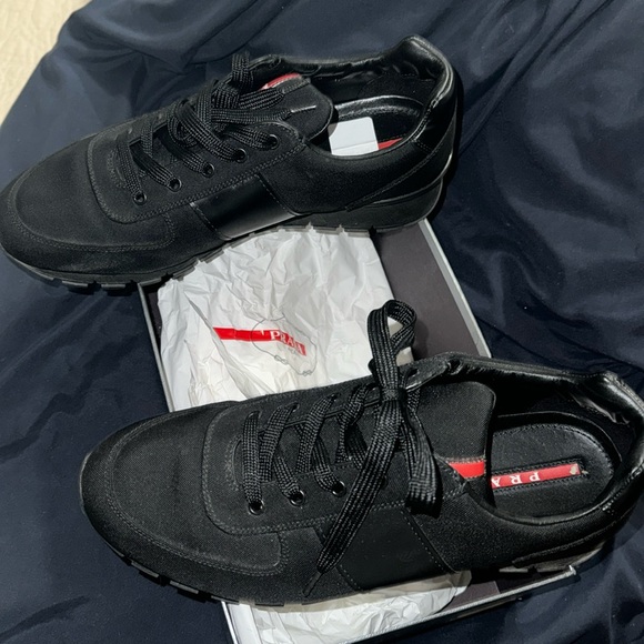 Men’s Prada shoes - Picture 1 of 4